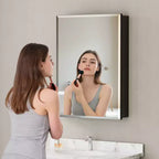 Pensile da bagno a specchio Belle, mobile a incasso/da parete per bagno, specchio bisellato, ripiani regolabili in vetro temperato, nero