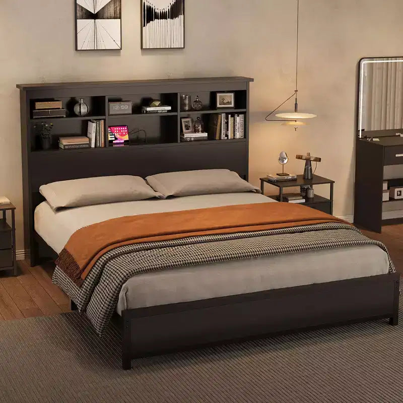 Base letto a piattaforma con testiera libreria a 2 livelli e stazione di ricarica, doghe in metallo resistente, spazio contenitore sotto il letto da 9,6 pollici, nessun box spring necessario