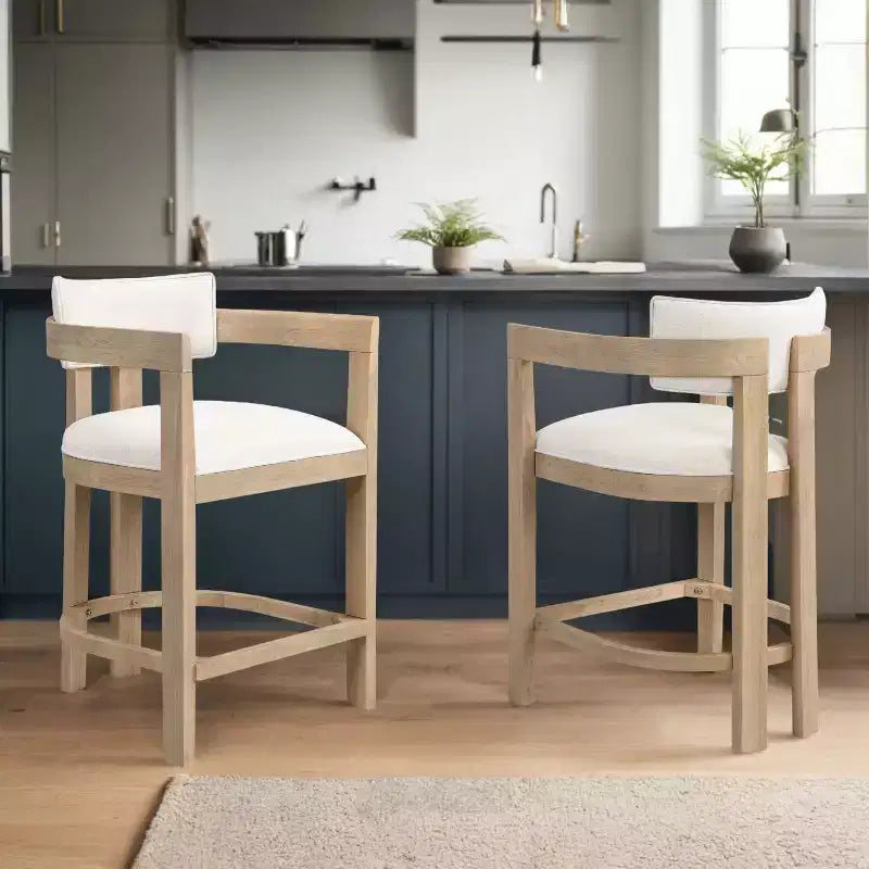 Set di 2 sgabelli da bar da 26" imbottiti in legno di caucciù, altezza bancone, frassino chiaro